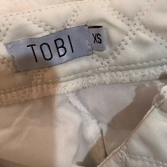 Quilted leather shorts. Size xs. White. Tobi - Picture 3 of 3